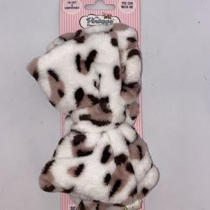 VINTAGE Cosmetic plush Microfiber Facial Spa Headband Animal Print NWT